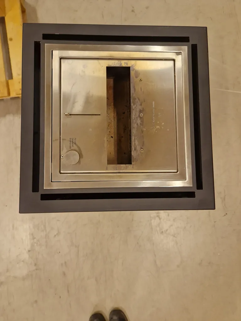 Ecosmart Fire Tower, bioethanol